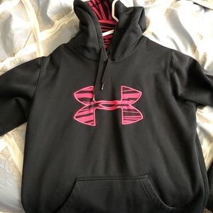 Under armour sweatshirt